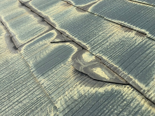 スレート屋根割れ